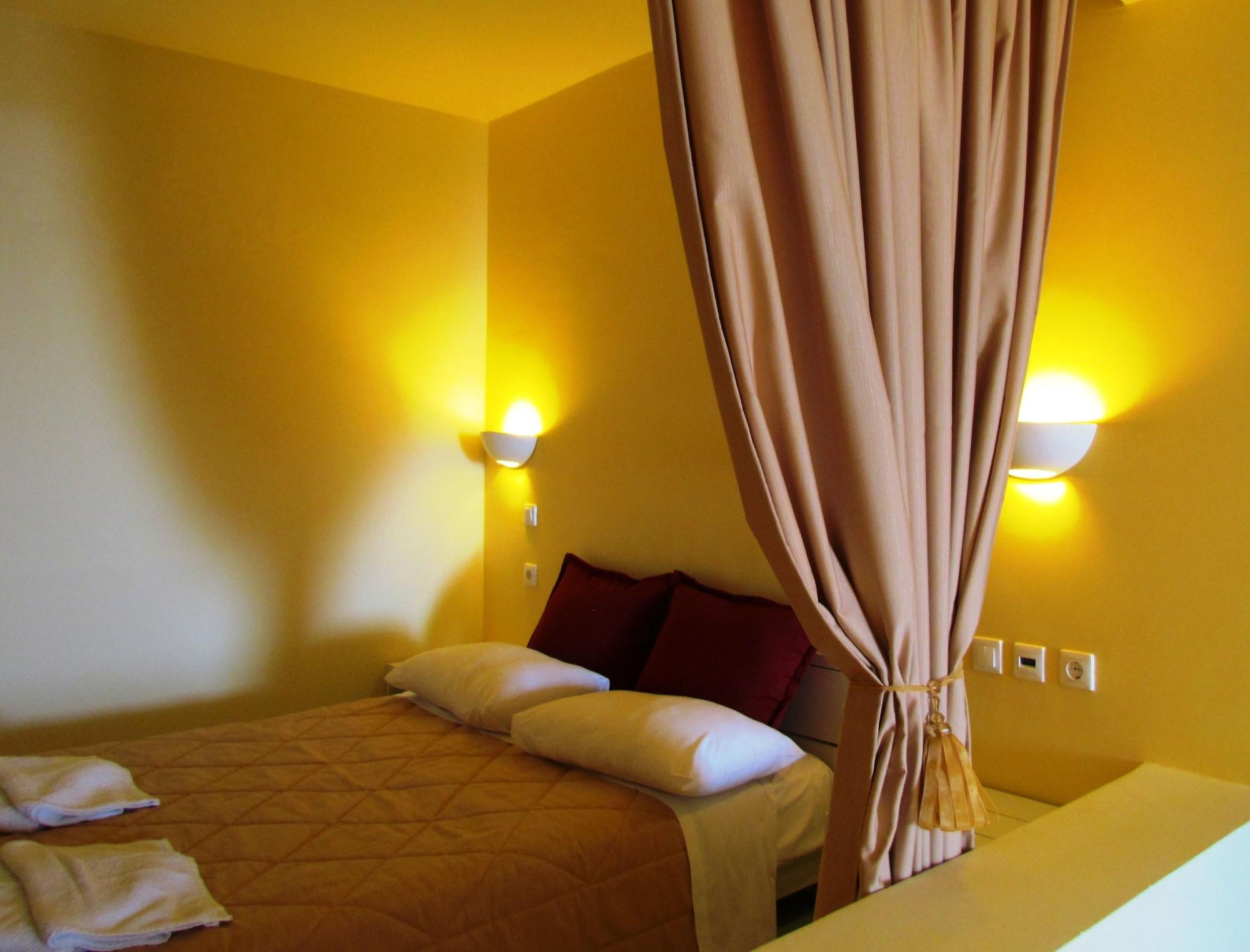 Nautilus Dome Hotel ฟิรา ภายนอก รูปภาพ